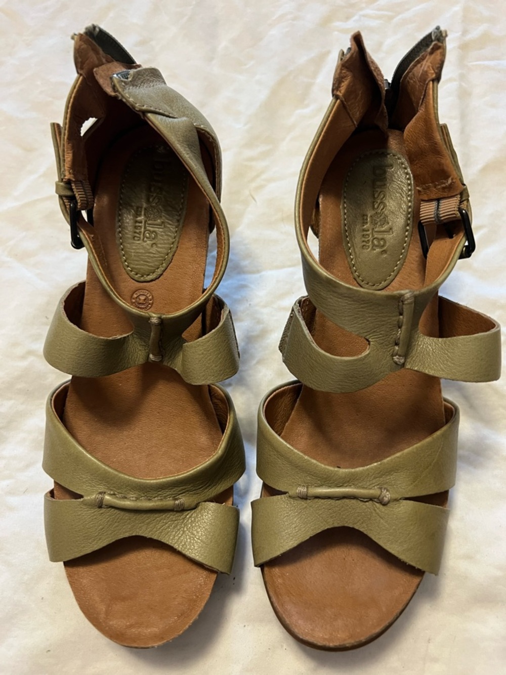 Bussola Olive Leather Strappy Sandals - Women